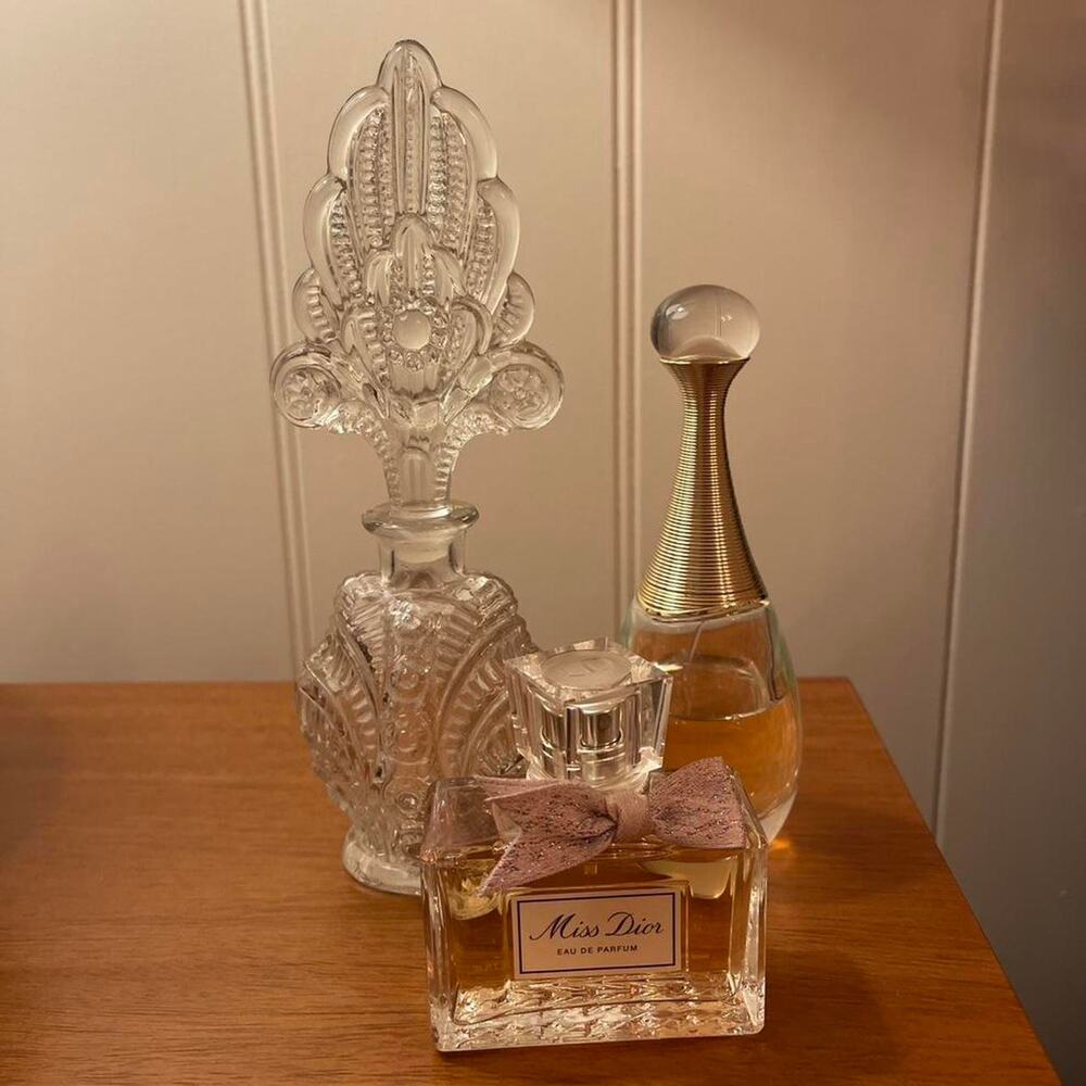 Irice 1920s Fan Top Perfume Bottle Pressed Glass Art Deco Clear 8 in ✨